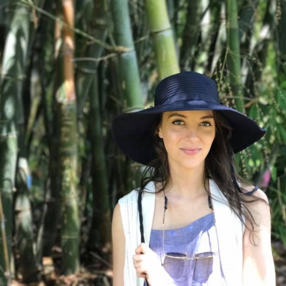 Meet your Posher, Sierra